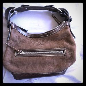 Dooney bourke handbag